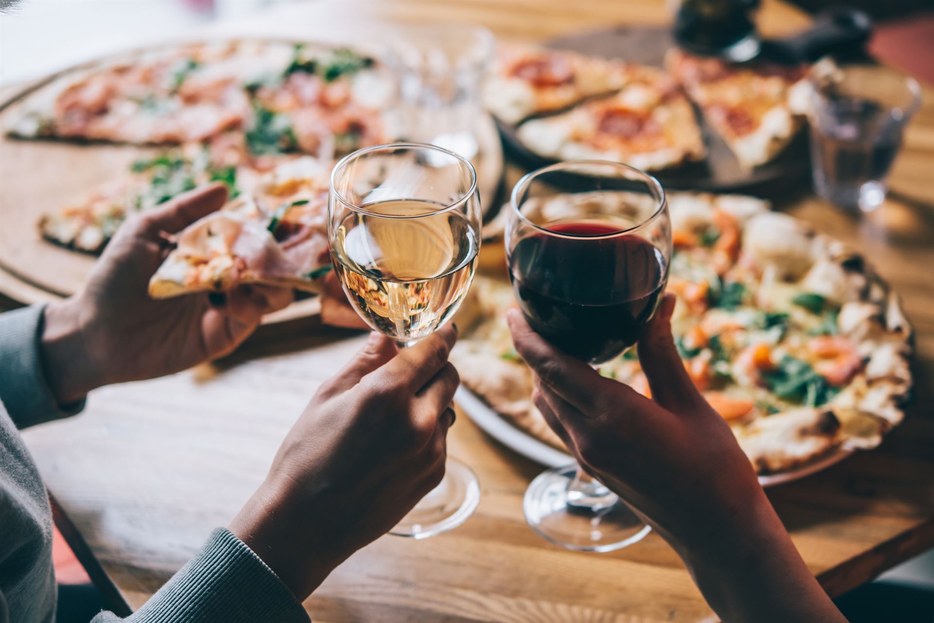 Quels vins choisir avec une pizza ? Pizz